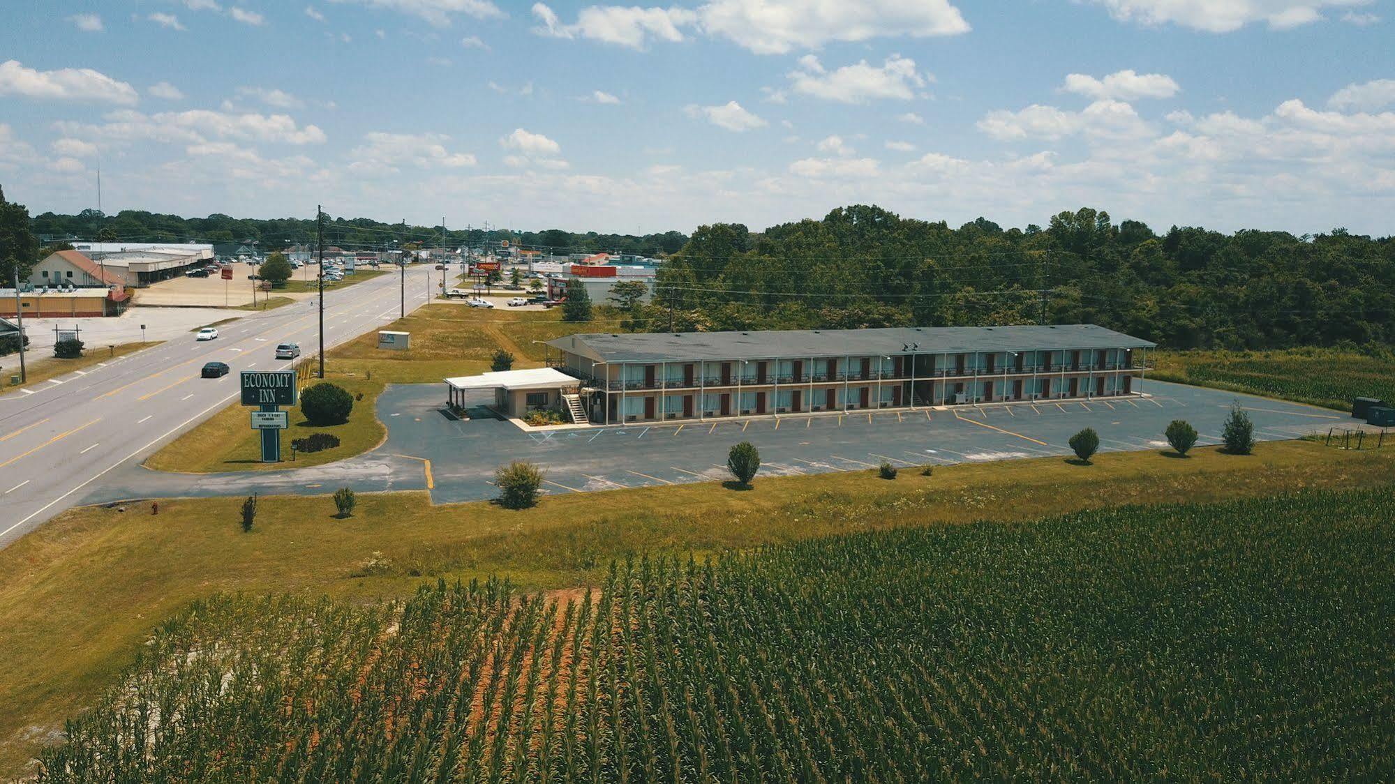 Economy Inn Rogersville Exterior photo